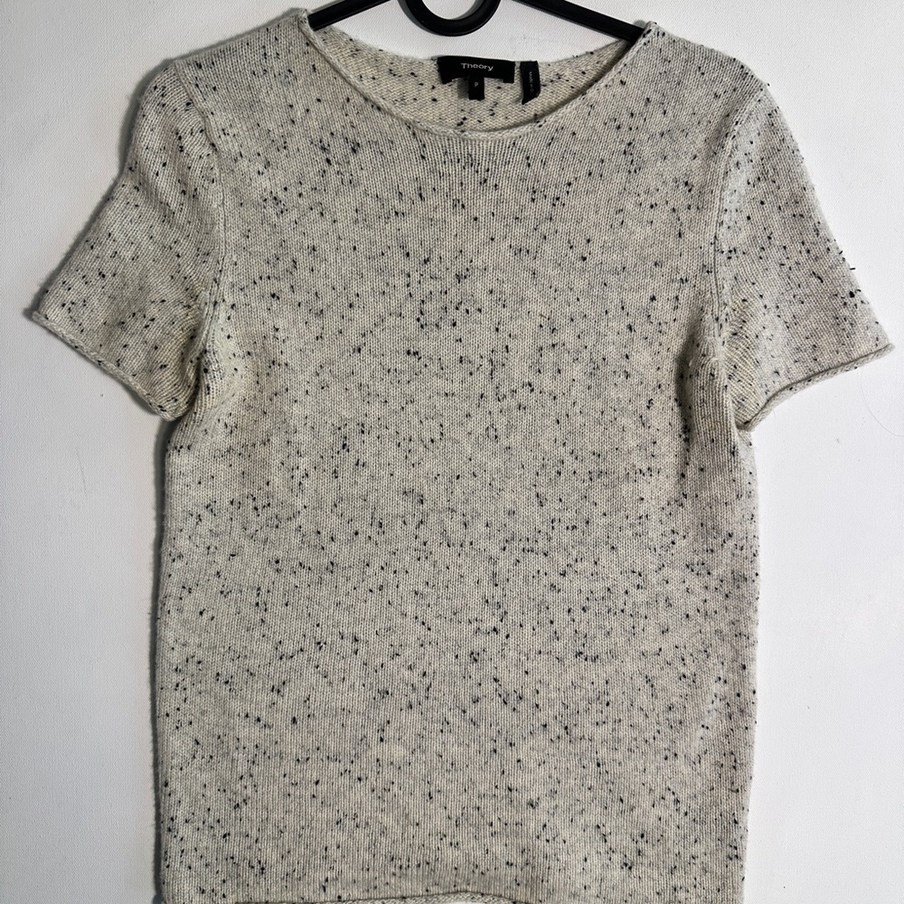 Theory 100% Cashmere Black and White Speckled Knit Top
